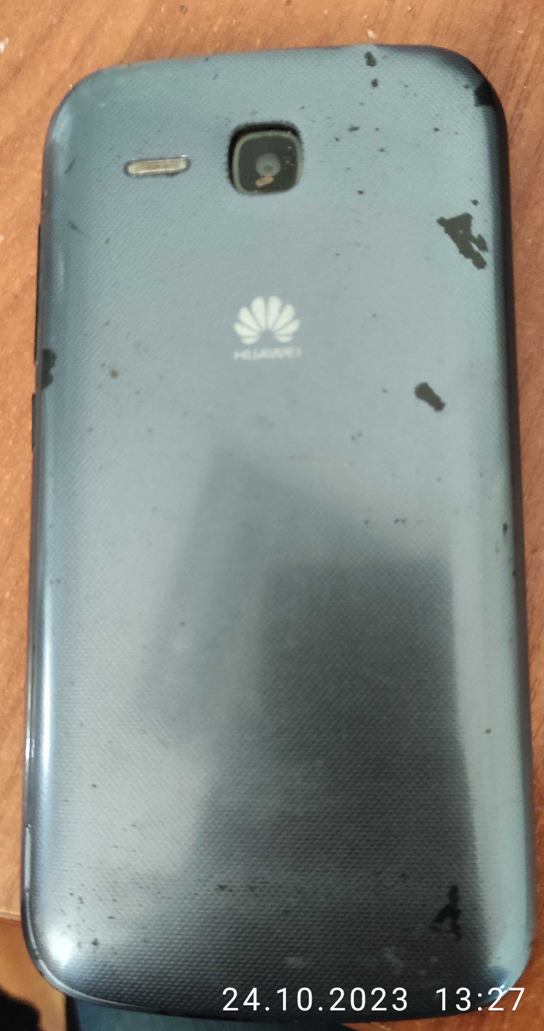 Продаю смартфон Huawei Ascend Y600-U20 б.у.