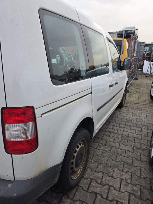 Автомибіль volkswagen caddy