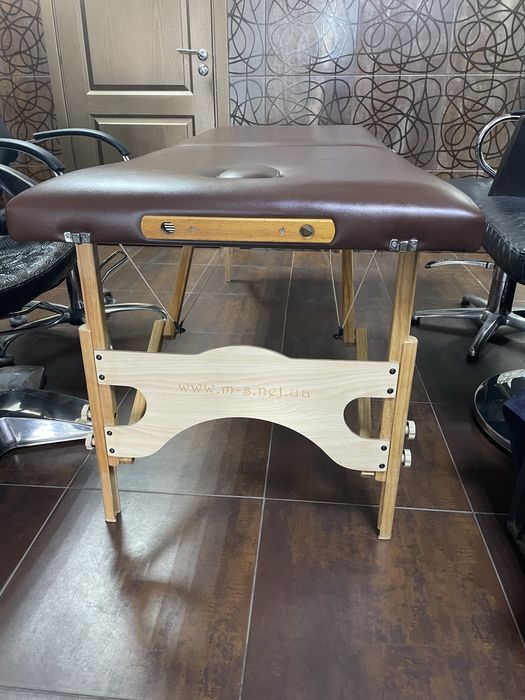 Кушетка стіл масажний