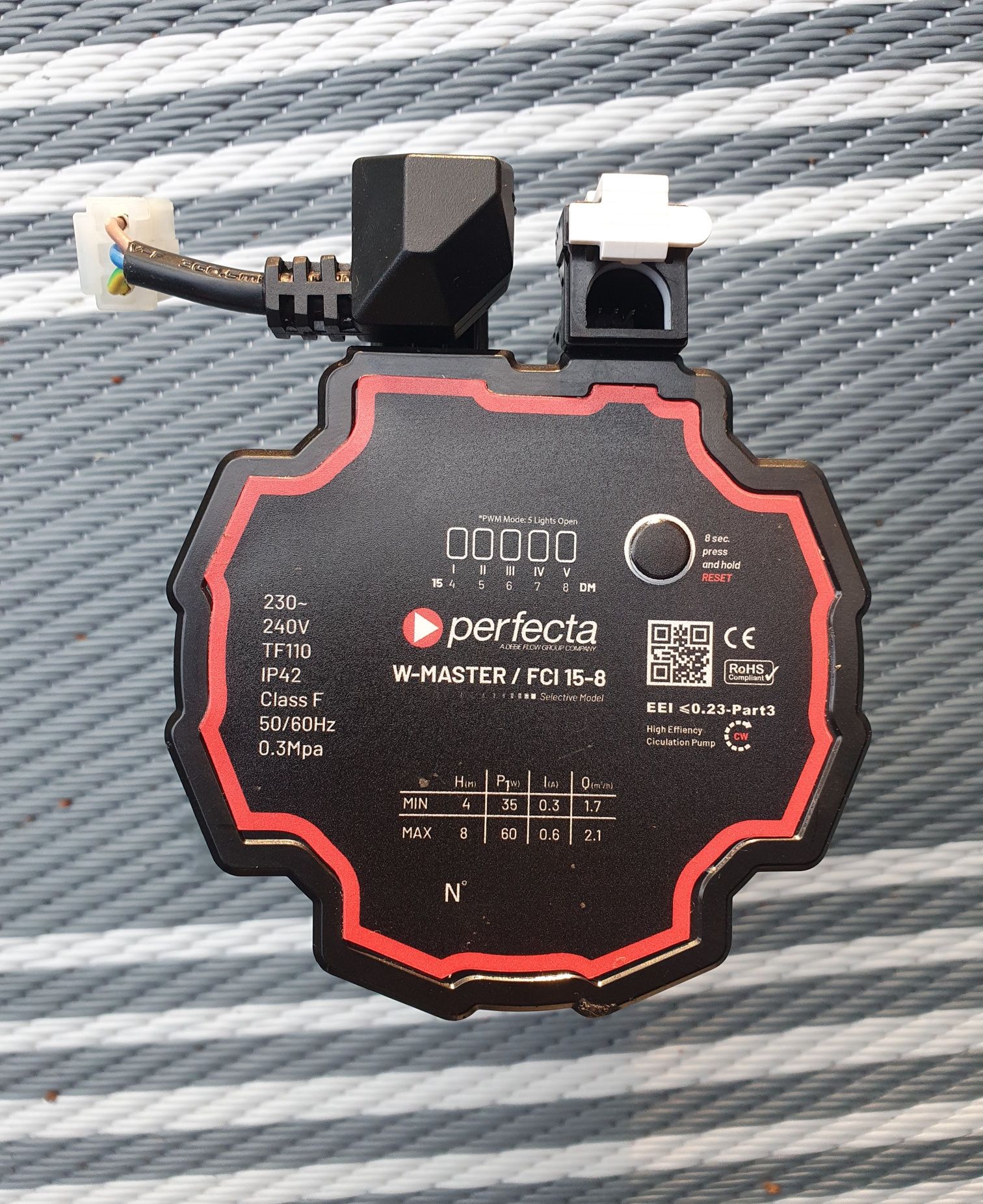 Elektroniczna pompa obiegowa marki Perfecta, model W-MASTER / FCI 15-8
