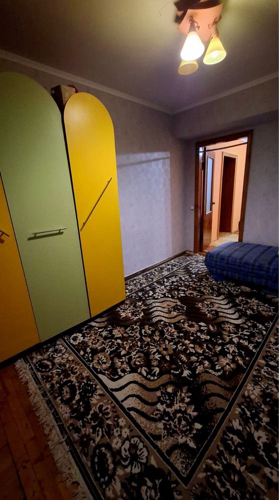 Здається 3 кімнатна квартира