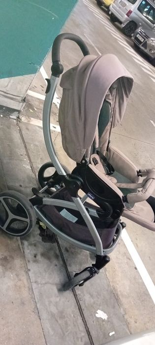 Carrinho da marca chicco