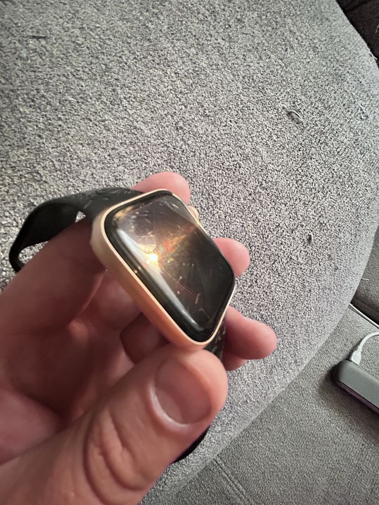 Apple watch SE A2352 44MM