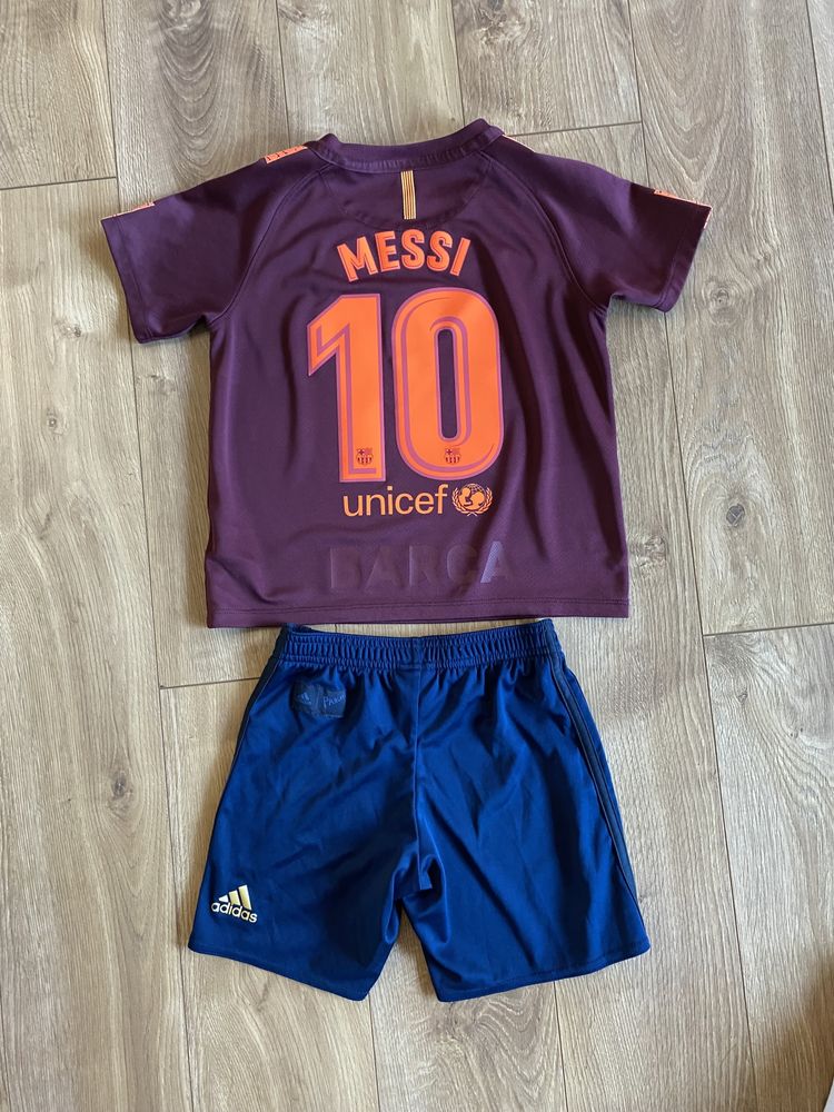 Форма Nike футбольная 10 номер Messi  5-6 лет