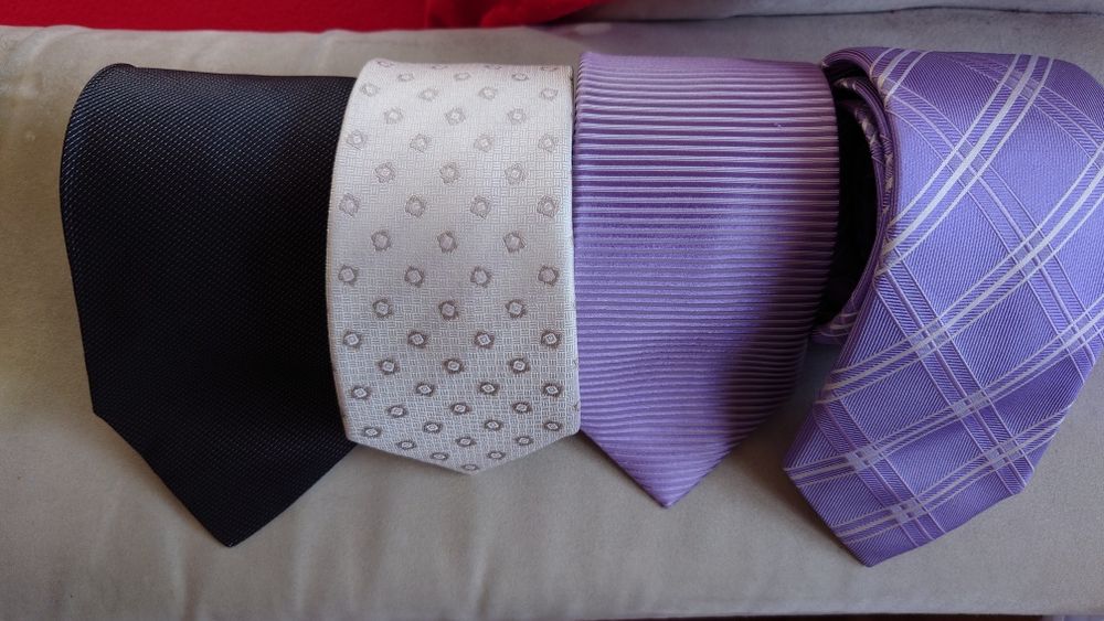 Zestaw 4 eleganckich krawatów nowe