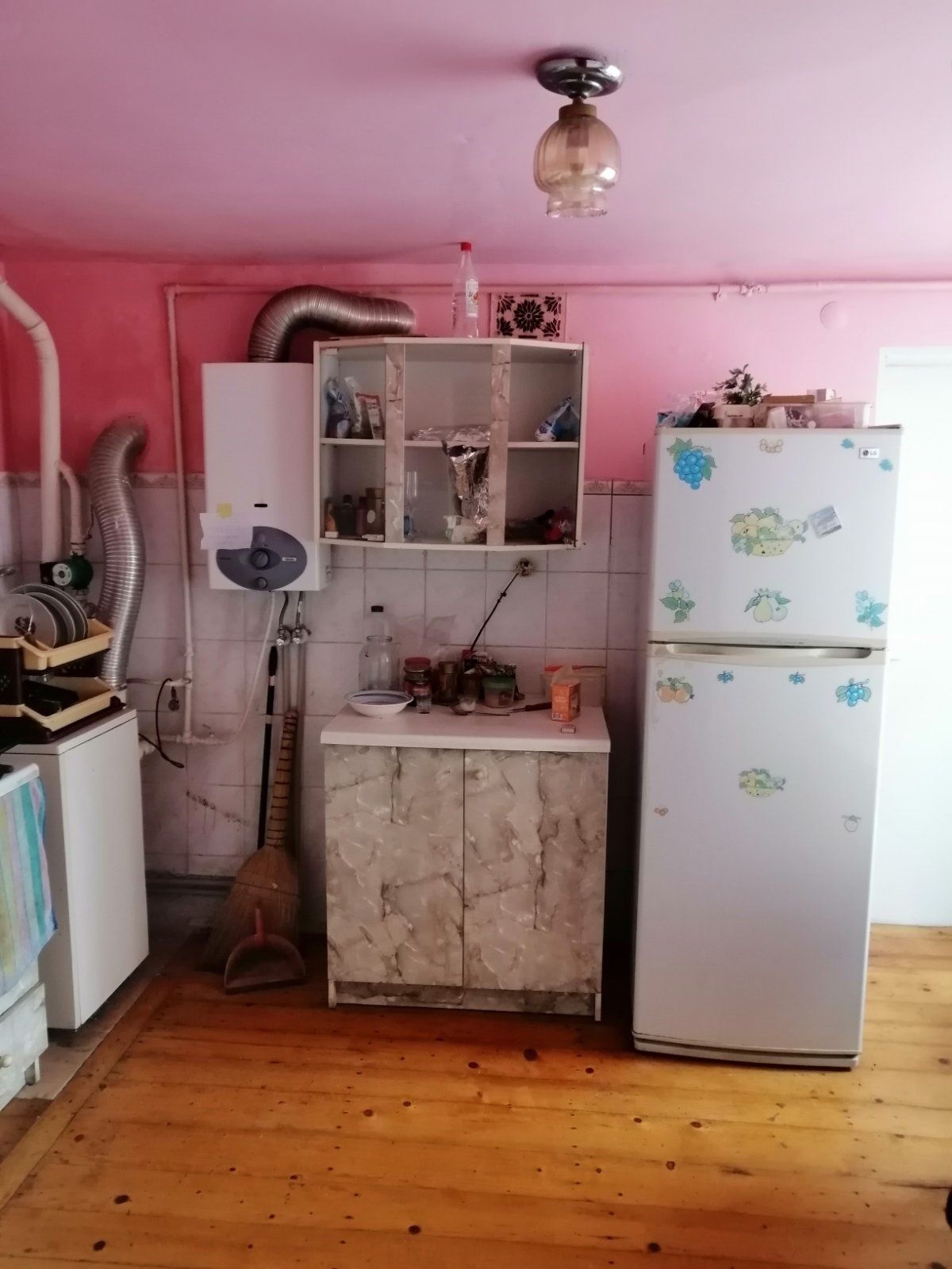 Продається будинок в центральній частині міста