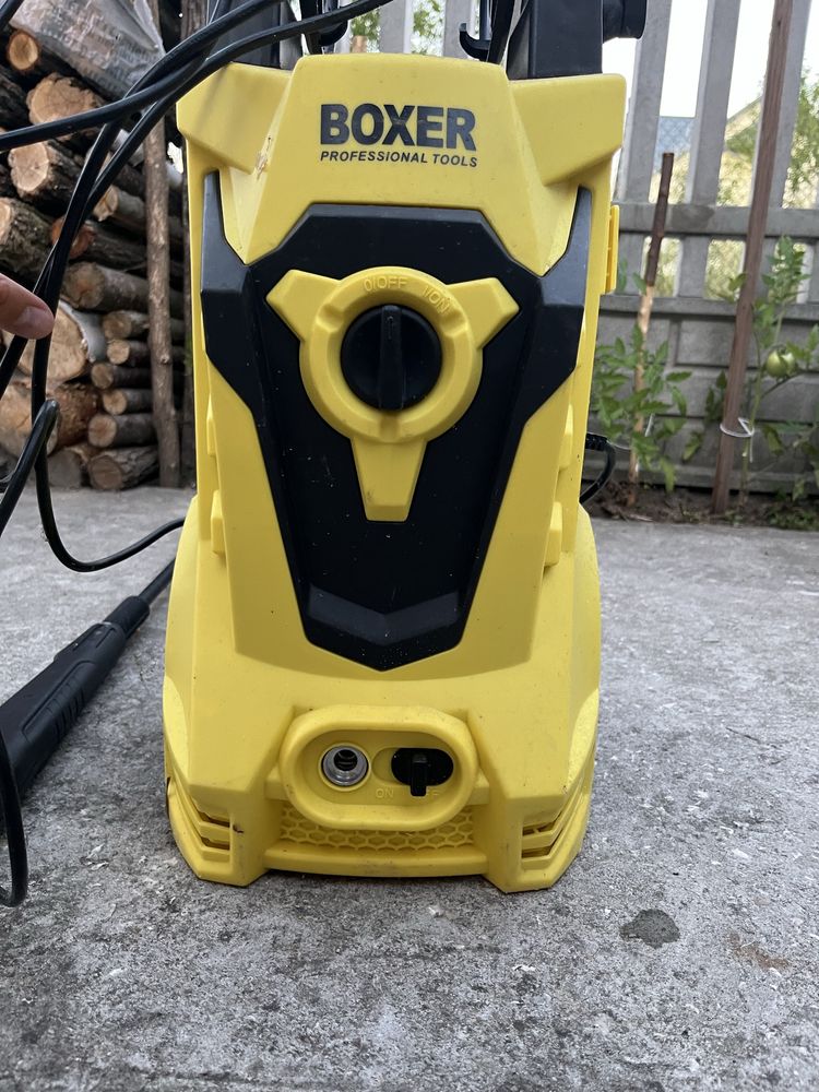 Myjka cisnieniowa 230V podworkowa