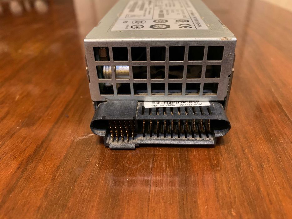 PFE1100-12-054NA серверный блок питания