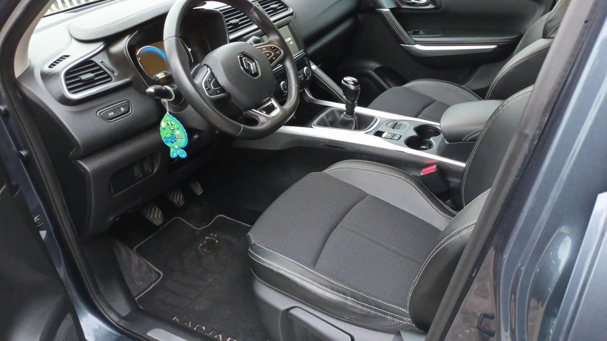 Renault Kadjar. Com muitos extras
