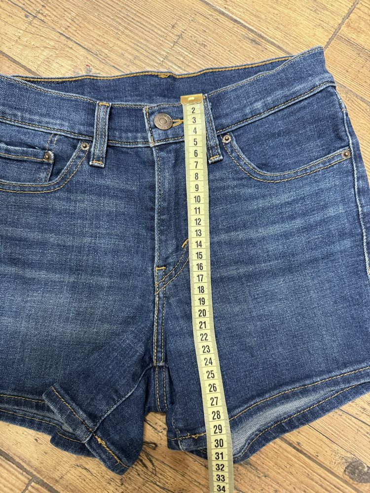 Короткі джинсові шорти levi's висока плсадка маленького розміру