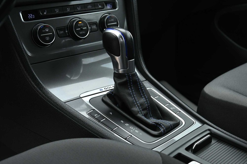 Volkswagen e-Golf 2015