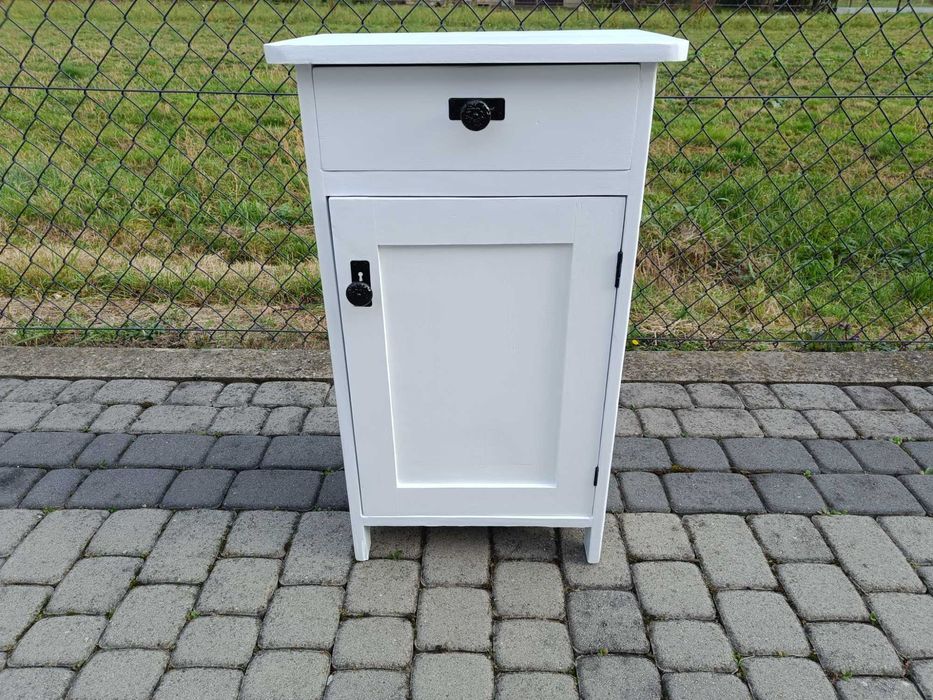 NAKASLIK biały / SZAFKA drewniana stara 50x30 wys 80cm / Nocna antyk