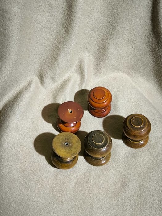 дверна ручка деревяна