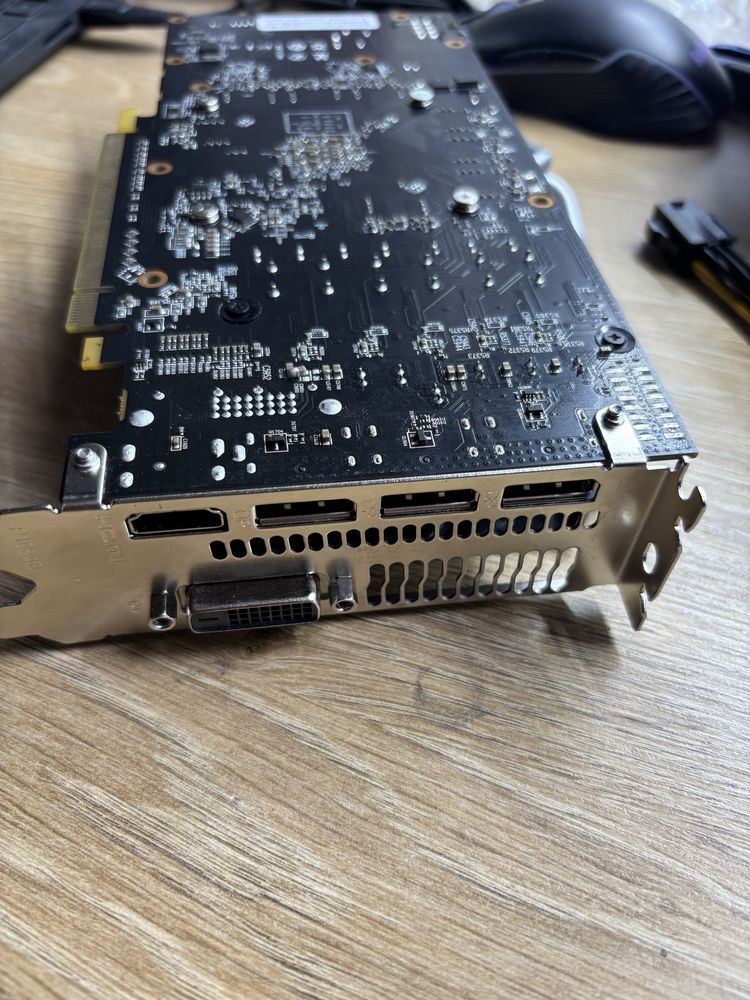 Karta graficzna uszkodzona rx580 8gb gddr5 256bit