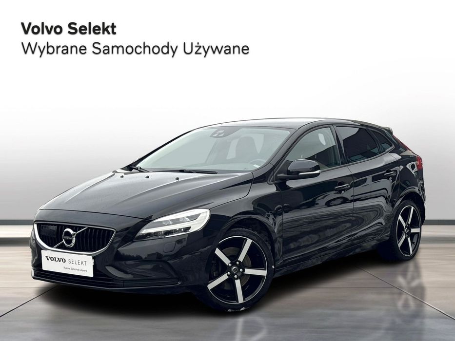 Volvo V40 D3 Drive-E Momentum aut + Pakiety