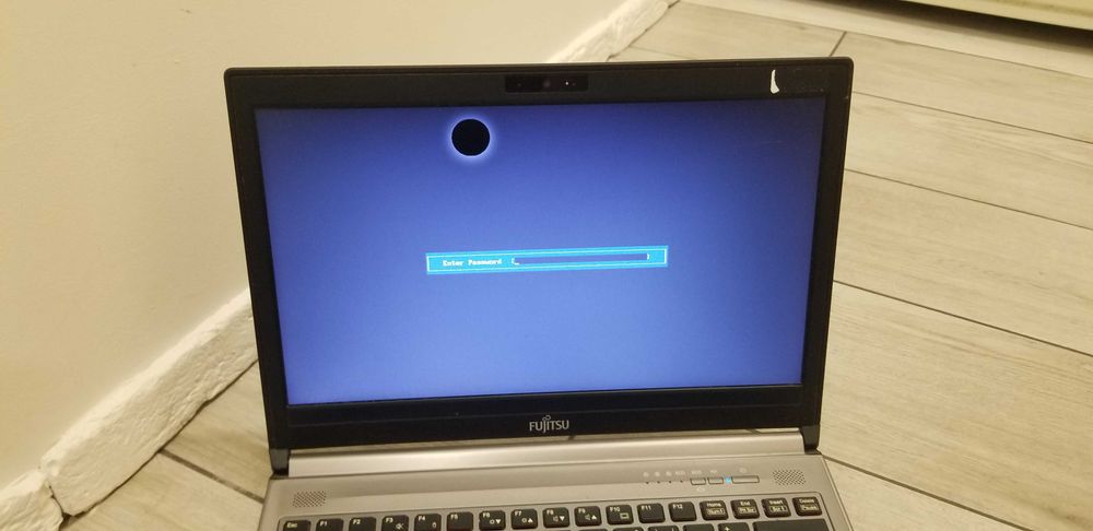 Ноутбук  Fujitsu Lifebook E734 / Intel Core i5-4210M/4 /
