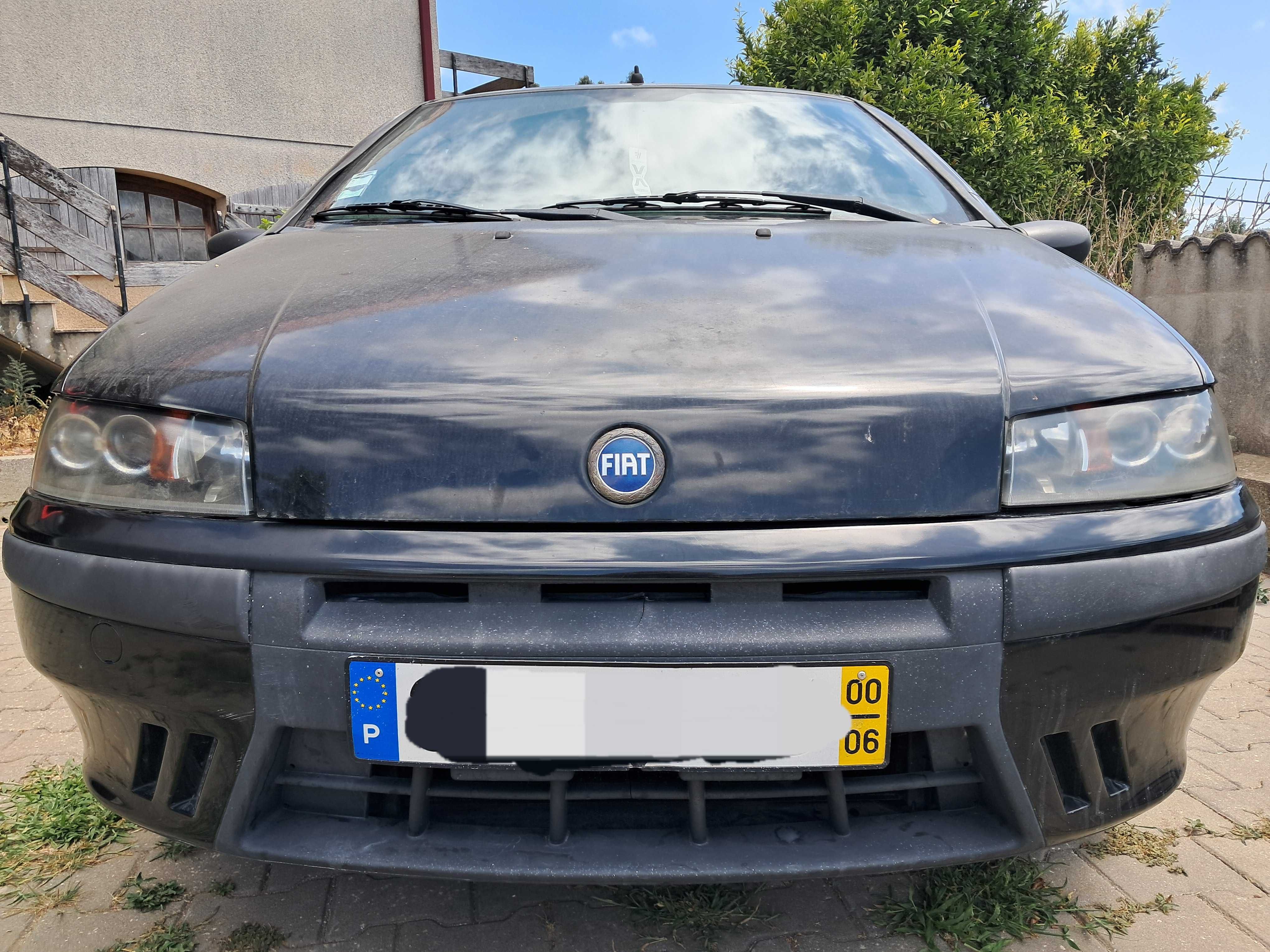 Vende se Fiat Punto, carro citadino e económico