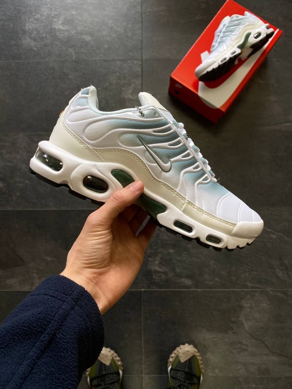 Кросівки Nike Air max plus white olive