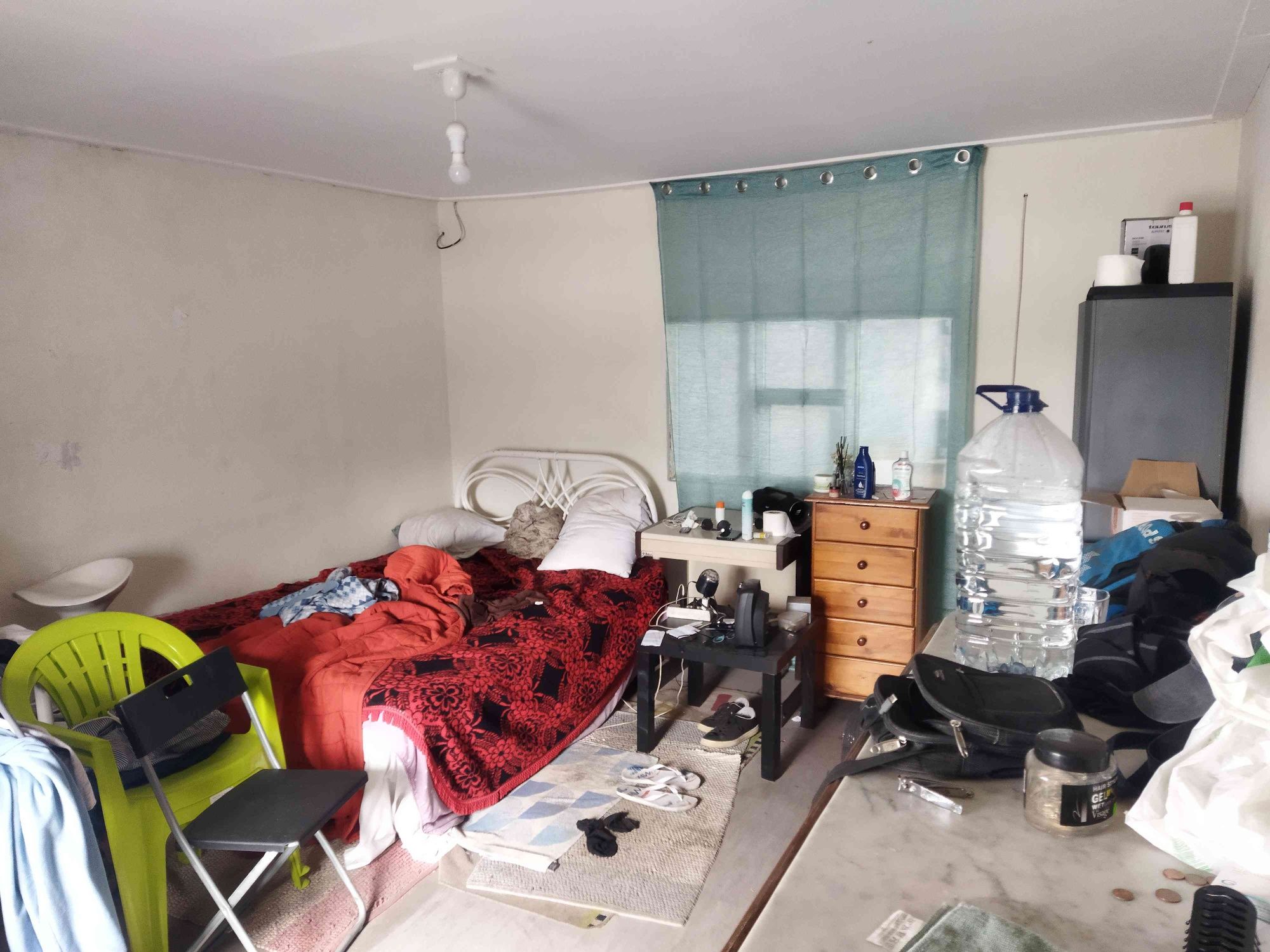 Quarto solteiro para trabalhador