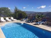 Casa turismo rural geres com piscina