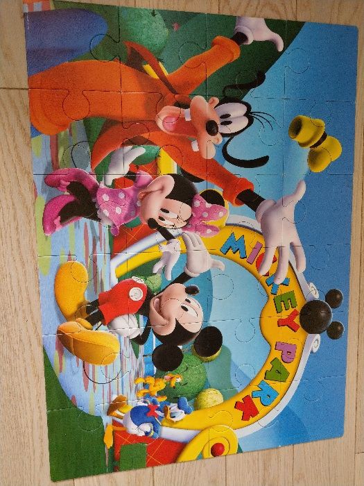 Włoskie Puzzle 24 duże elem.Maxi LiscianiGiochi Disney jak nowe Miki