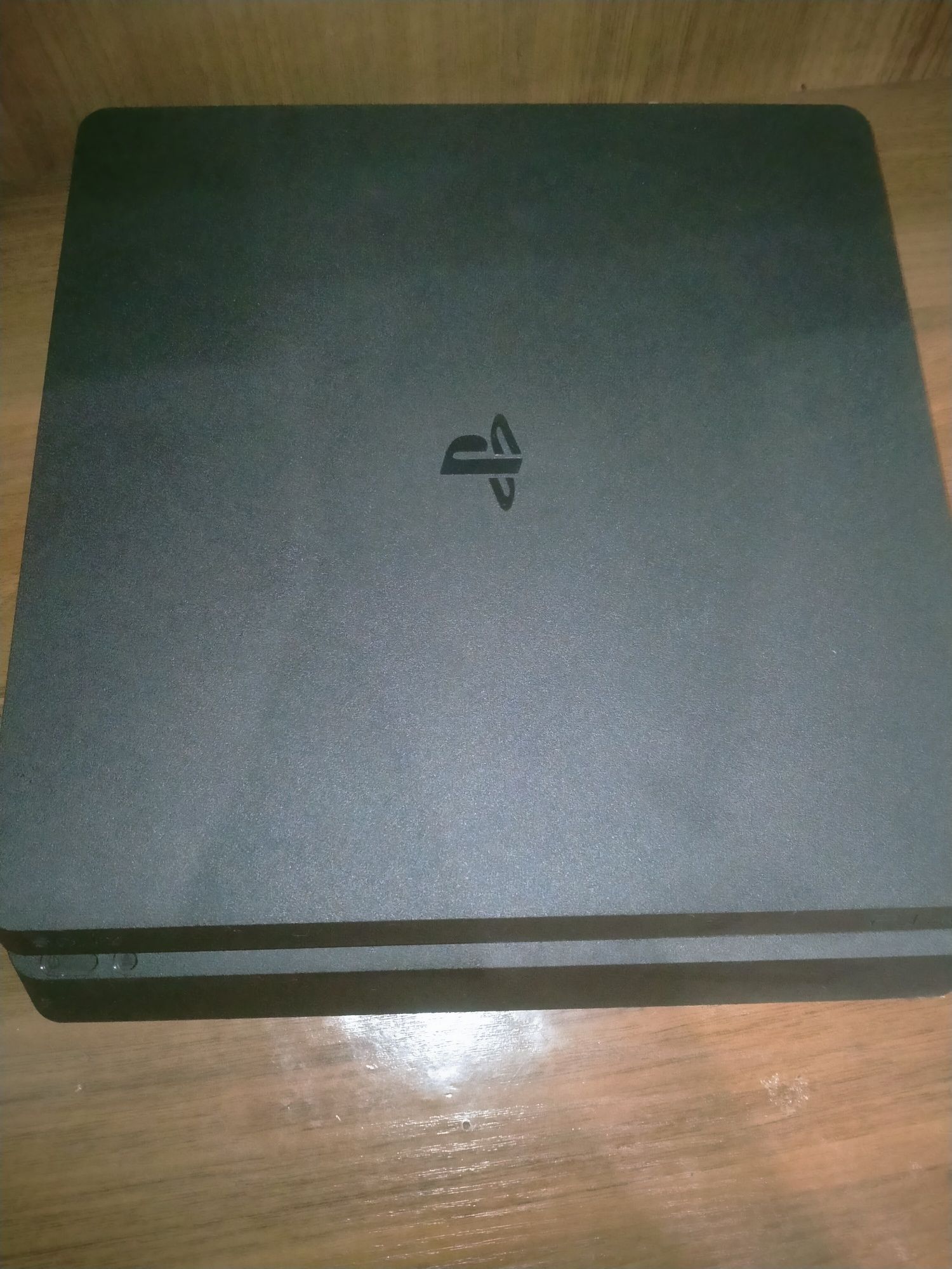 PlayStation 4 slim 1tb