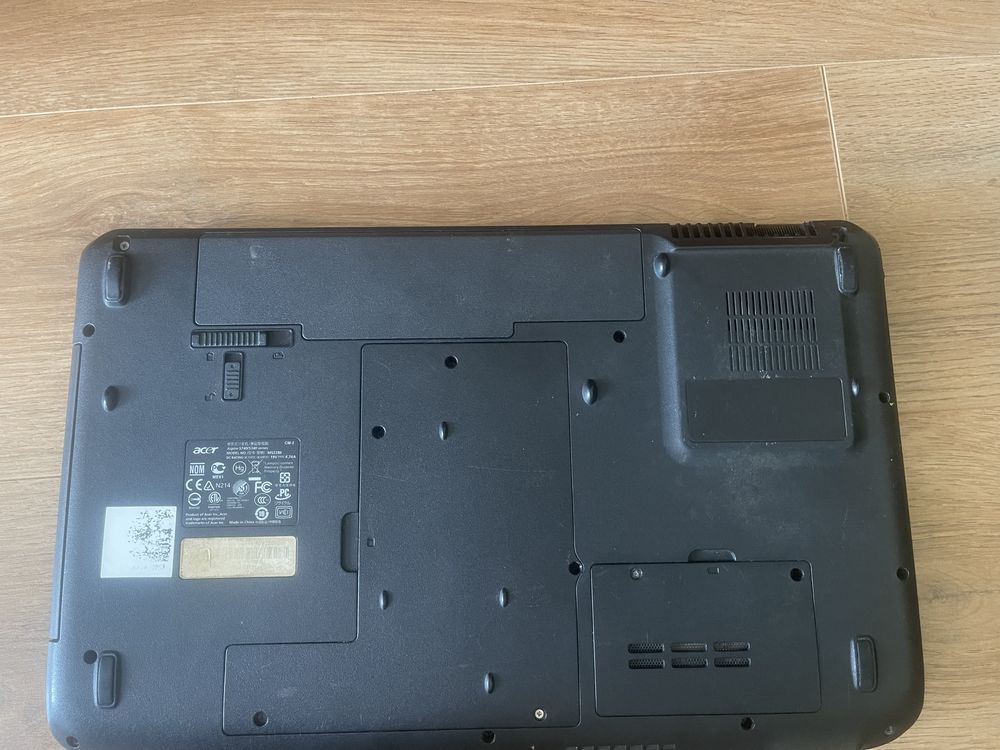 Ноутбук Aser Aspire 5740G Intel Core i3-330M (2.13 ГГц) 4 потоки 320
