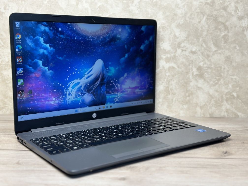 Современный HP 250 G8 i5-1135g7 15.6 FHD iris xe graphics