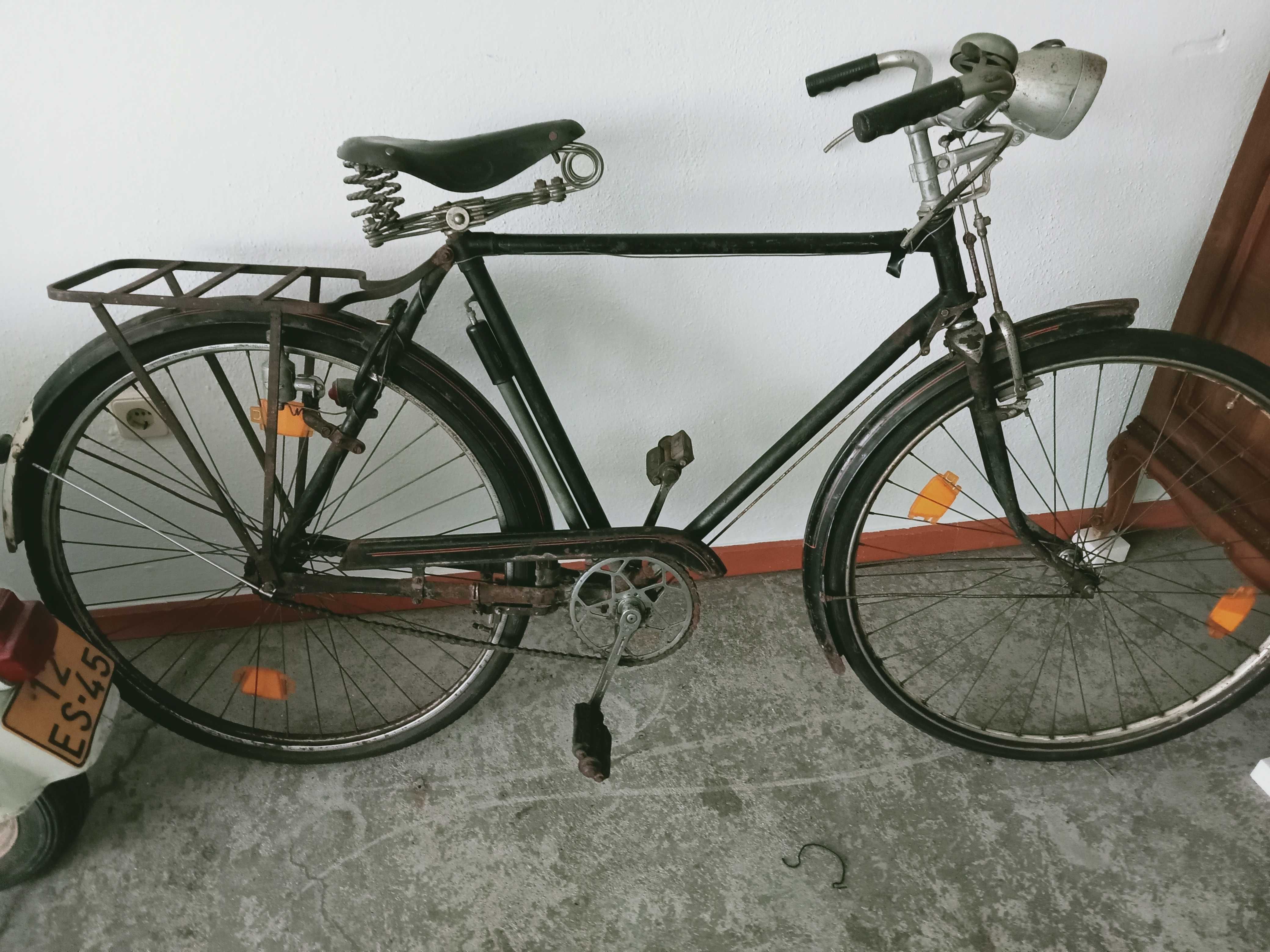 Bicicleta Pasteleira roda 28