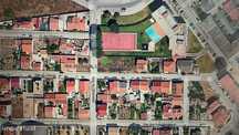 Terreno com projetos aprovado para construção de Moradia