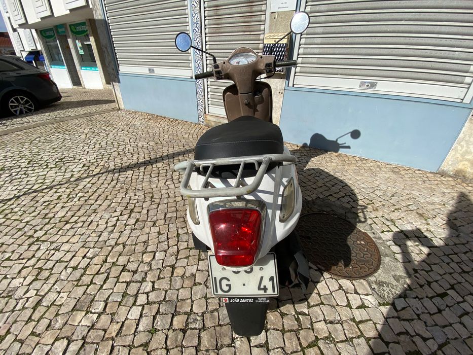 Scooter SYM 125 Branca | Revisões na marca | 35k KM