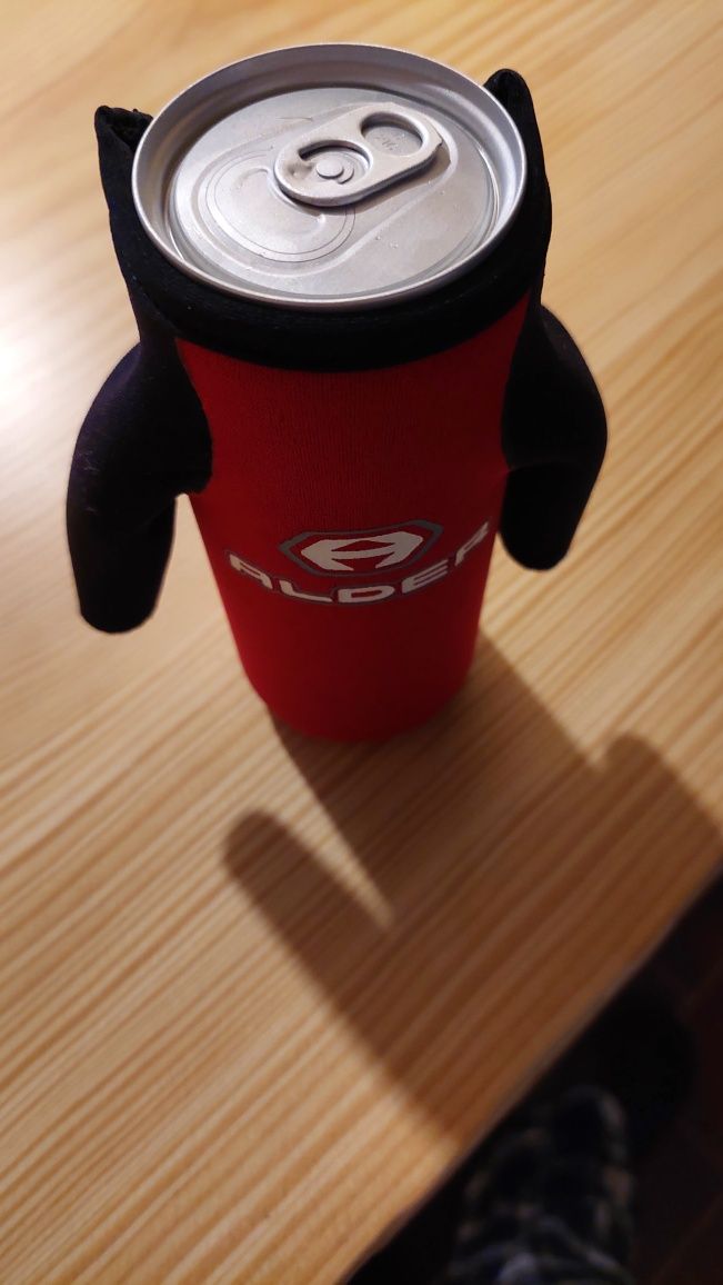 Fato surf acumulador bebidas