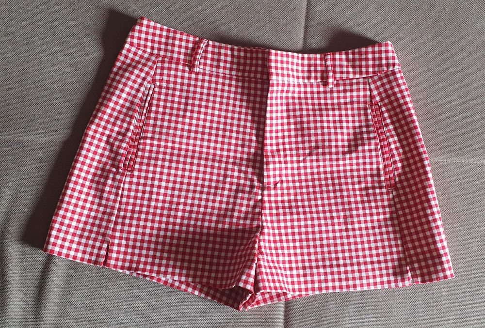 Short mulher Stradivarius