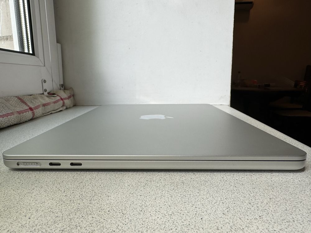 Macbook Air M2 13,6 256Gb 2022 б/у