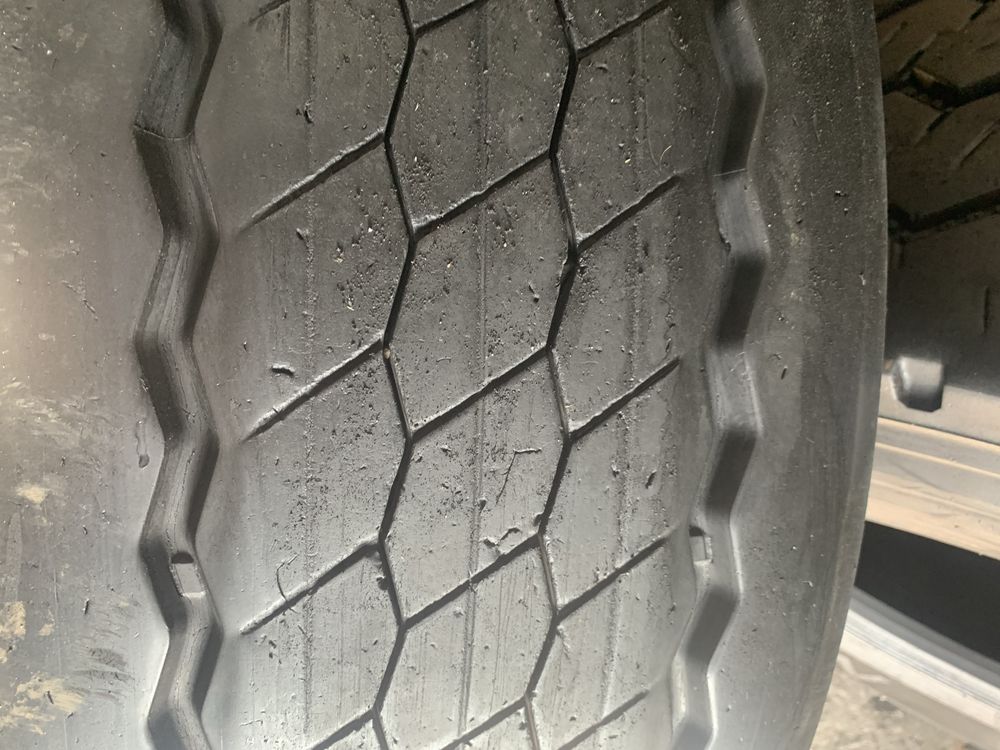 шина вантажна б/в 385/65R22,5 Bridgestone Duravis R Trailer  (1 шт.)