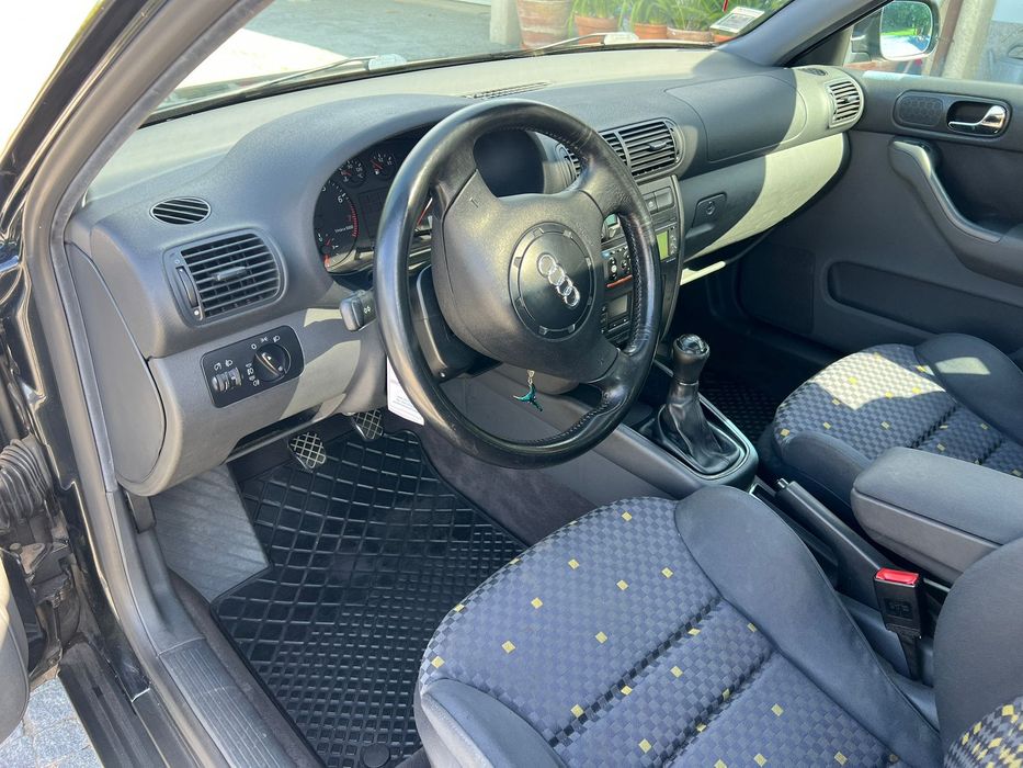 Audi A3 1.6 gasolina - Único proprietário