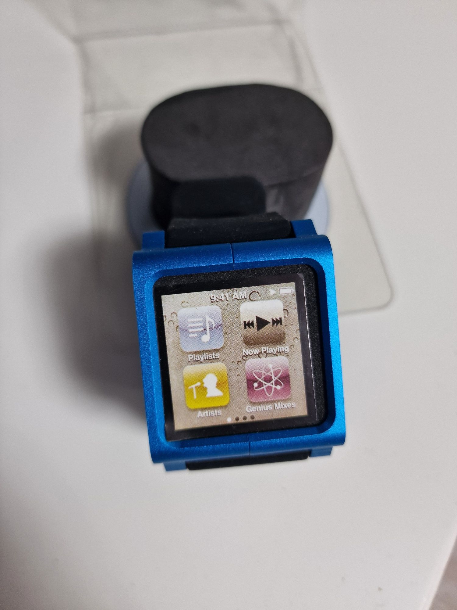 Niebieska osłona z czarnym paskiem do Apple  iPod  Nano