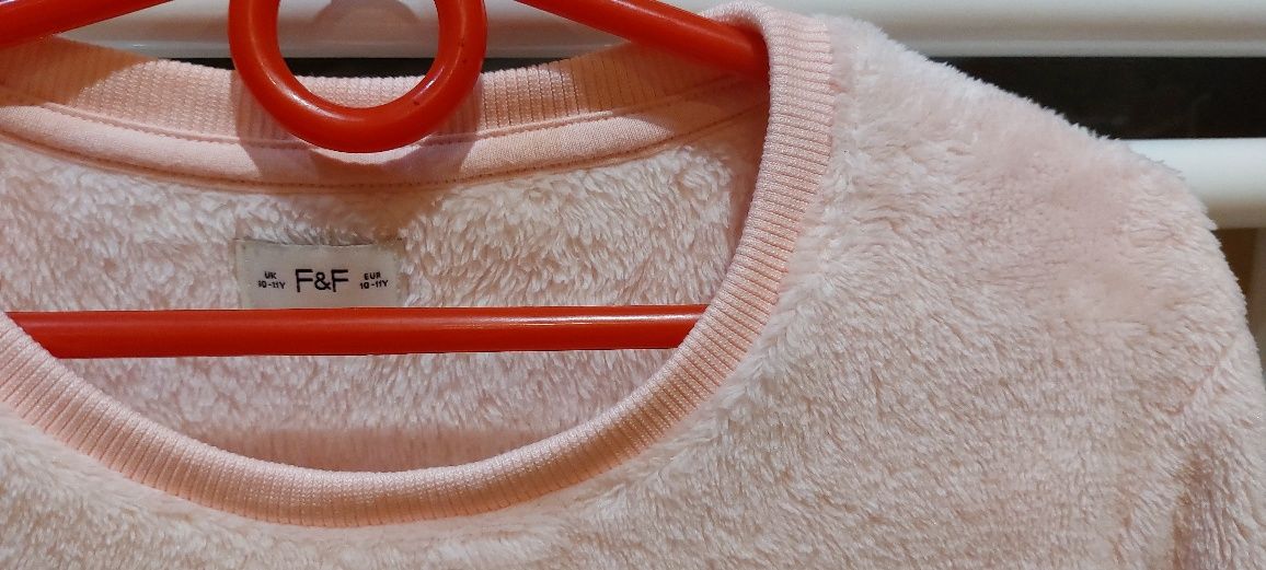 Nowa ciepła bluza zmieniająca kolory
