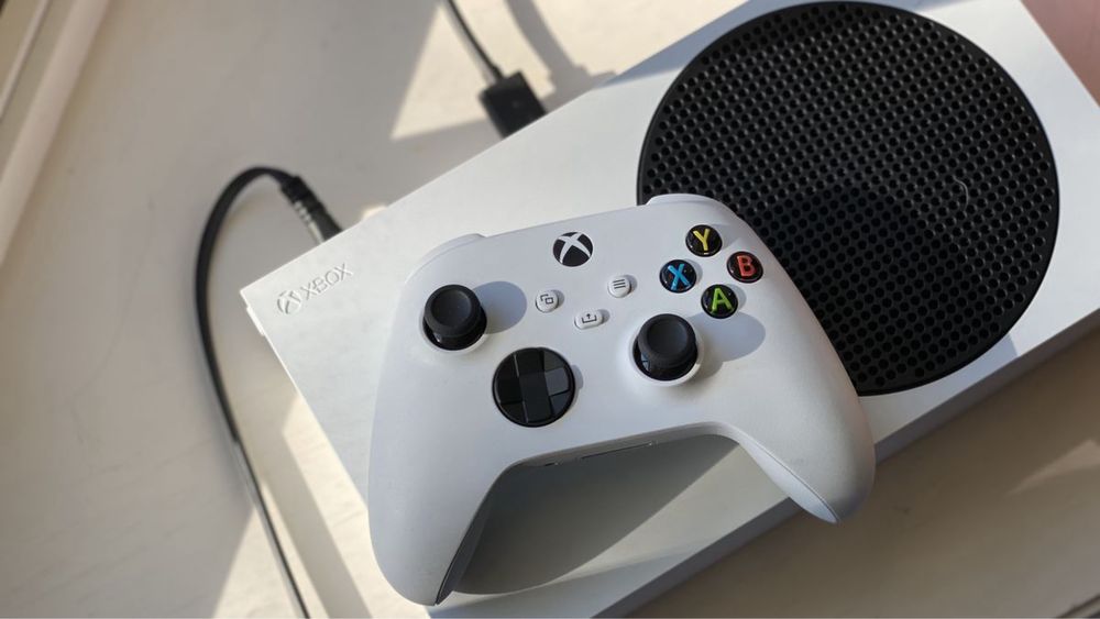 Xbox series S білий