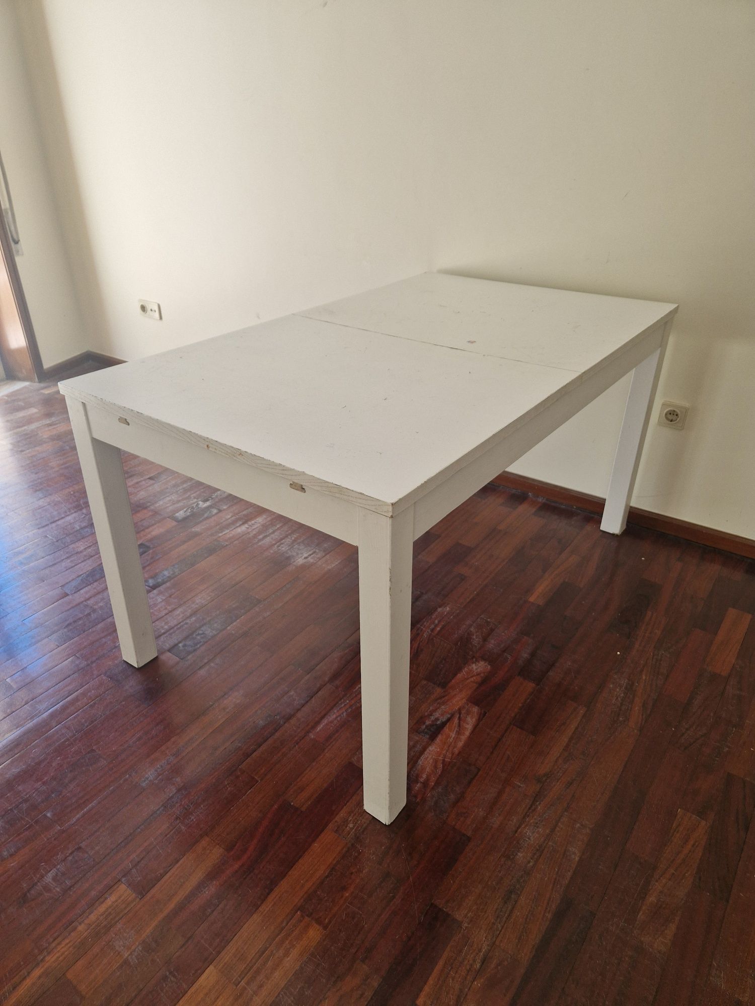 Mesa ikea e 2 cadeiras