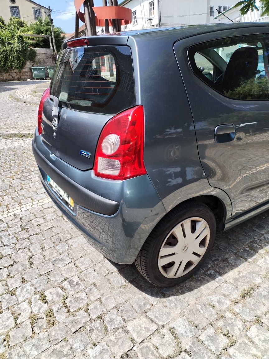 Nissan 1.0 ano 2010