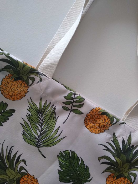 Torba zakupowa domowej roboty w ananasy