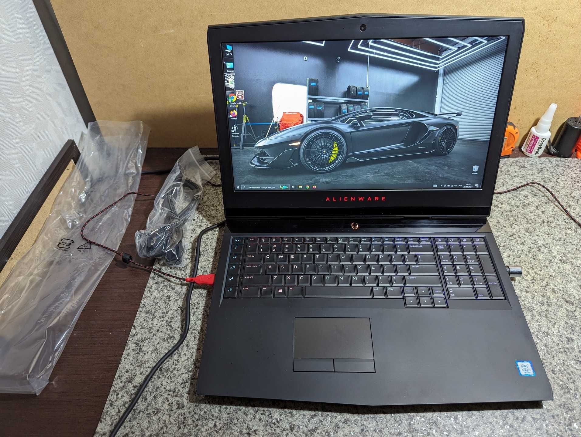 Ноутбук Alienware 17 R4 17" 120Hz 7920HQ 24GB 2 SSD+HDD GTX 1080 8GB