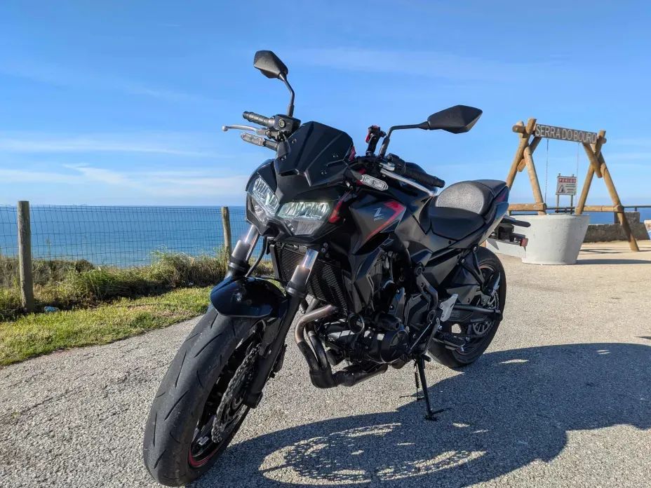 Kawasaki Z  650 (Limitada A2) Negociável