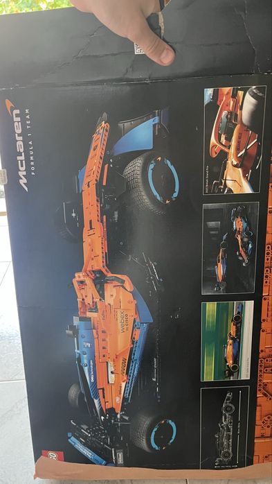 Carro LEGO montado – novo por apenas 120 €, ideal para coleção!