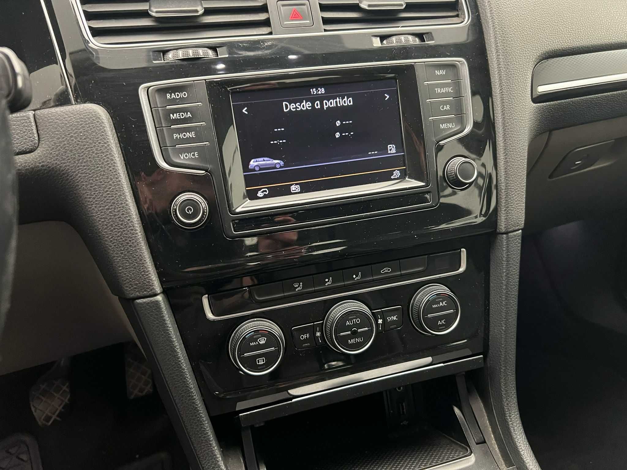 VW GOLF VARIANT 1.6 TDI highline