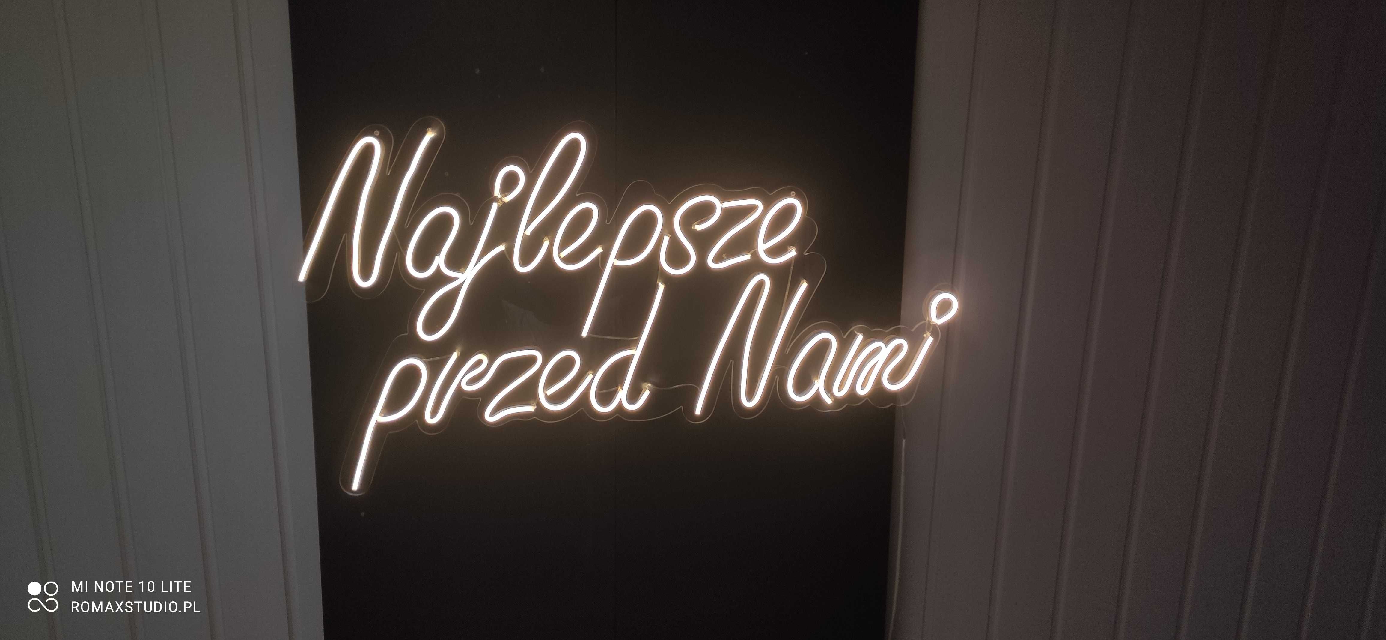 Neon, najlepsze przed nami
