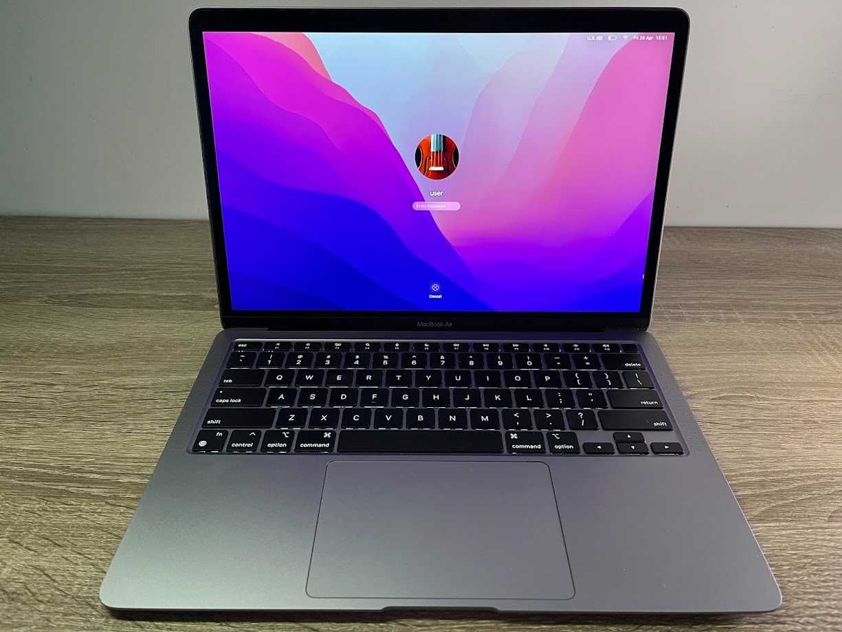 Apple Macbook Air 2020 M1 / 16Gb / SSD 256Gb - батарея 93%