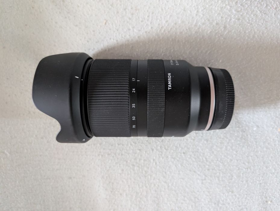 Obiektyw Tamron 17-70mm f/2.8 Di III-A VC RXD Sony E jak nowy+gwarancj