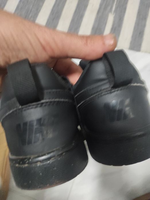 Sapatilhas usadas em bom estado